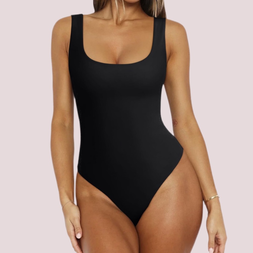 NWT REORIA Black Scoop Neck Bodysuit - Small‎